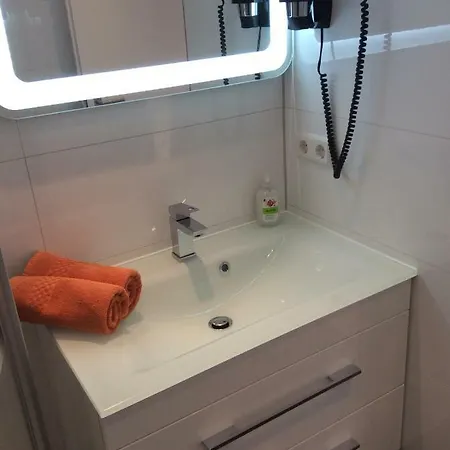 Am Universitaetscampus דירה